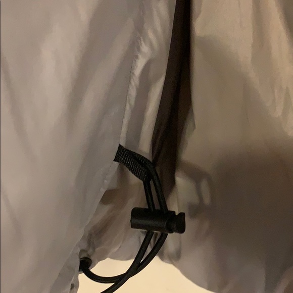 GAP  gray sleeveless hooded fur vest size XS. - Picture 5 of 9